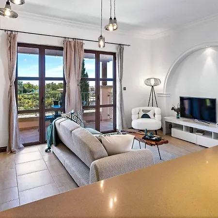 Beautifully Decorated Alambra, With Coast And Sunset Views, Aphrodite Hills * Kúklia