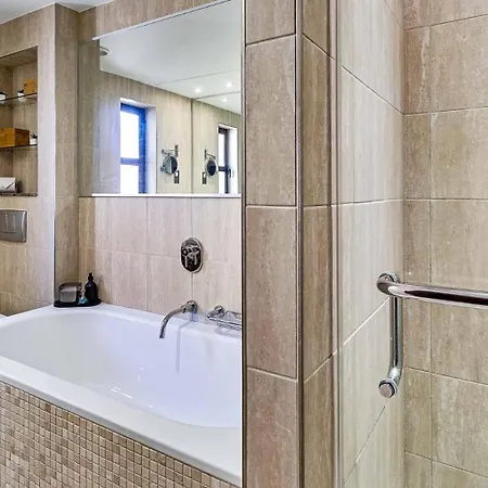 Beautifully Decorated Alambra, With Coast And Sunset Views, Aphrodite Hills Sakarya