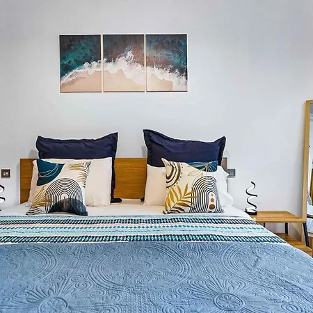 Beautifully Decorated Alambra, With Coast And Sunset Views, Aphrodite Hills Apartment *