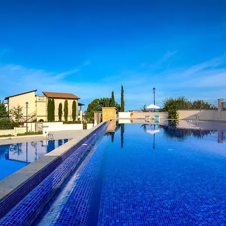 Beautifully Decorated Alambra, With Coast And Sunset Views, Aphrodite Hills Daire