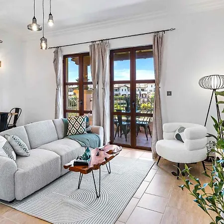 Beautifully Decorated Alambra, With Coast And Sunset Views, Aphrodite Hills *