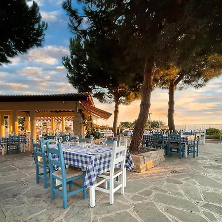 Beautifully Decorated Alambra, With Coast And Sunset Views, Aphrodite Hills Sakarya