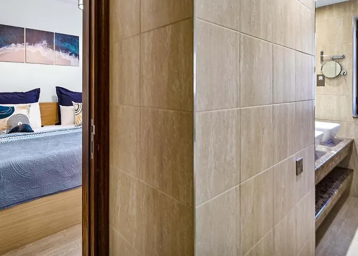 Lägenhet Beautifully Decorated Alambra, With Coast And Sunset Views, Aphrodite Hills *