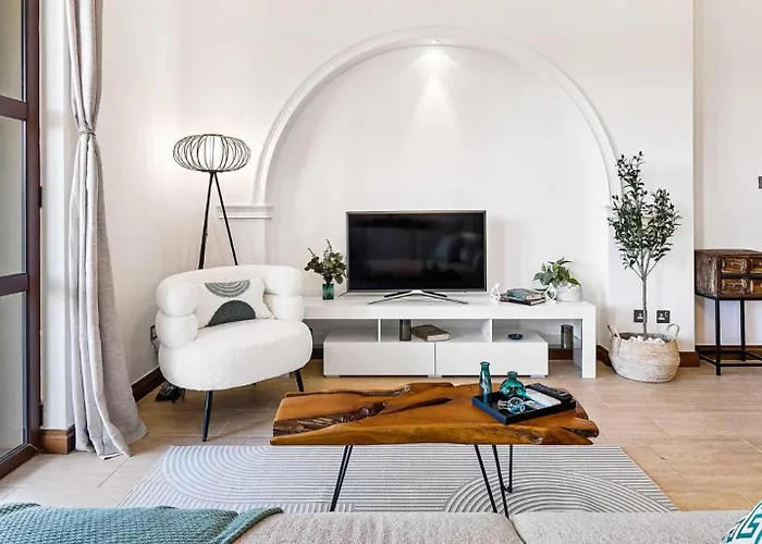 Beautifully Decorated Alambra, With Coast And Sunset Views, Aphrodite Hills